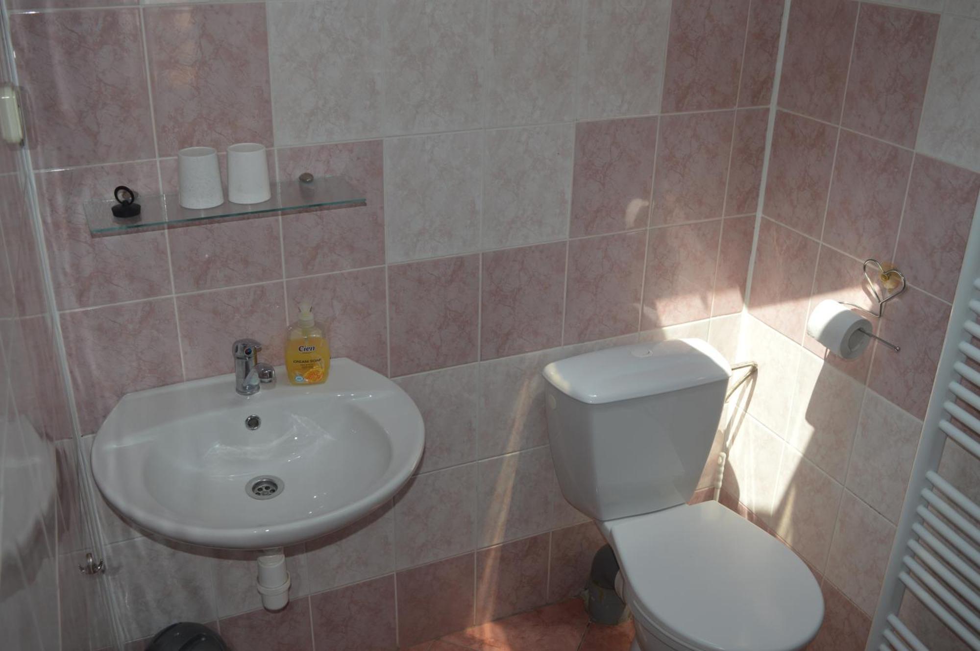 Penzion Adriana Hotel Rožňava Kültér fotó
