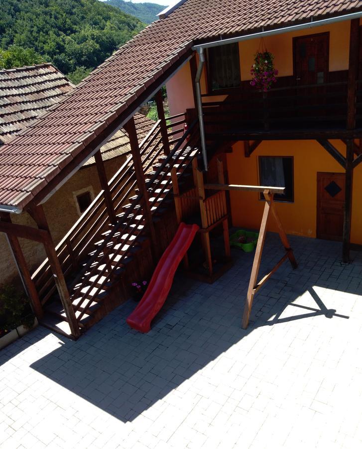 Penzion Adriana Hotel Rožňava Kültér fotó